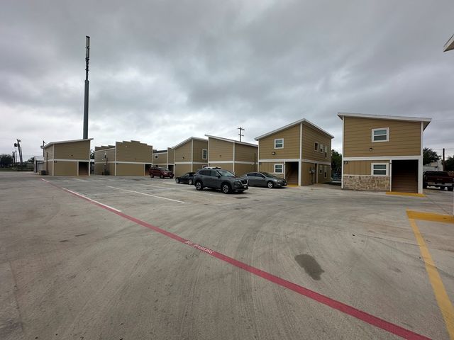 46 E Washington Street, San Angelo, TX 76903