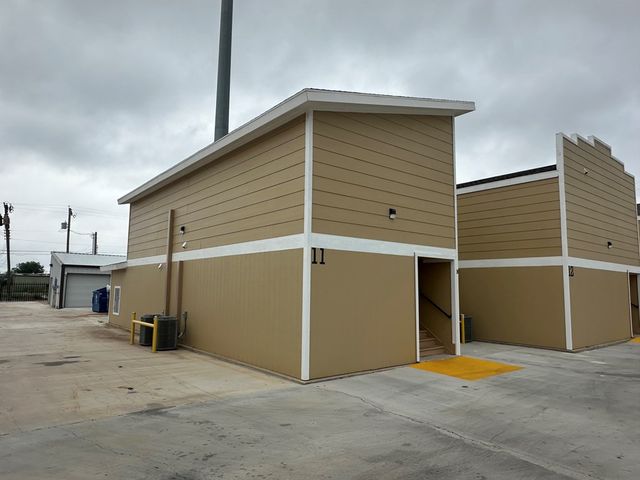46 E Washington Street, San Angelo, TX 76903