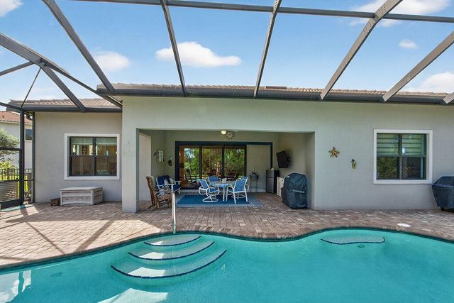 460 SW Sea Green Street, Palm City, FL 34990