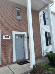 4785 Chestnut Ridge #6 Road 6, Amherst, NY 14228