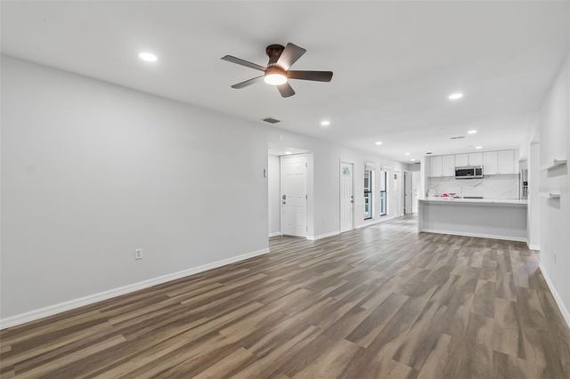 1023 DEER RUN, Venice, FL 34293