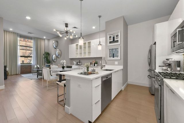 121 Portland Street 202, Boston, MA 02114