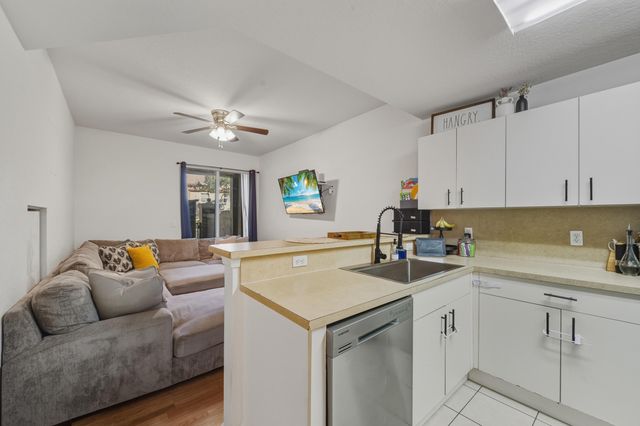 2914 Hope Valley Street 2102, West Palm Beach, FL 33411
