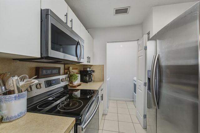 2914 Hope Valley Street 2102, West Palm Beach, FL 33411