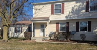 1555 Mariner Drive, Walled Lake, MI 48390