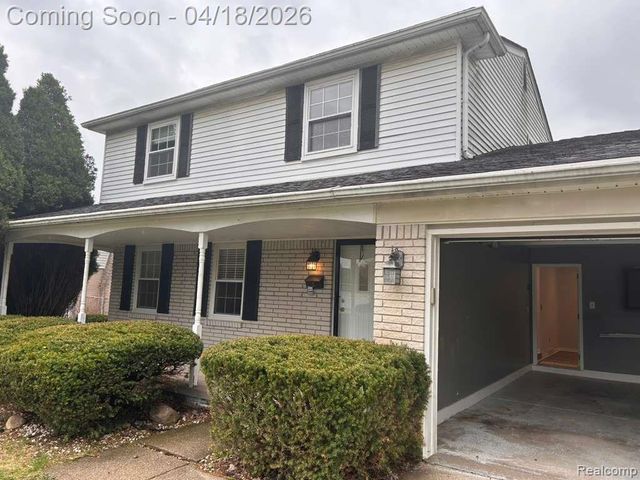 4799 Stoddard Drive, Troy, MI 48085