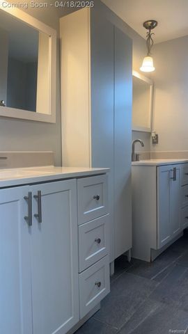 4799 Stoddard Drive, Troy, MI 48085