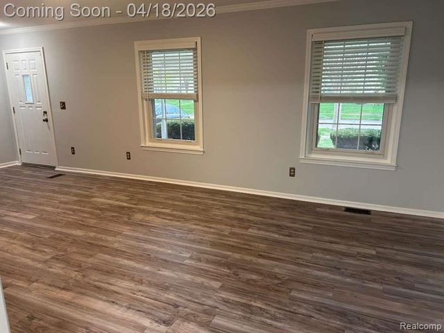 4799 Stoddard Drive, Troy, MI 48085