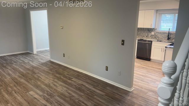 4799 Stoddard Drive, Troy, MI 48085