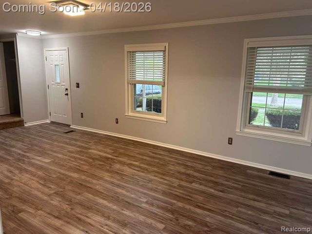 4799 Stoddard Drive, Troy, MI 48085