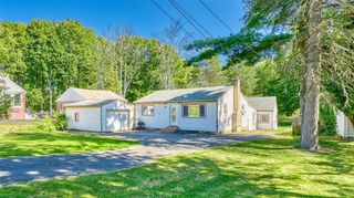 1166 Bay Rd, Webster, NY 14580