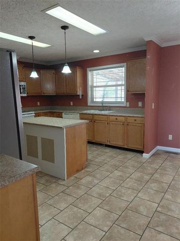 273 Old Gilliam Springs Road SW, Cartersville, GA 30120