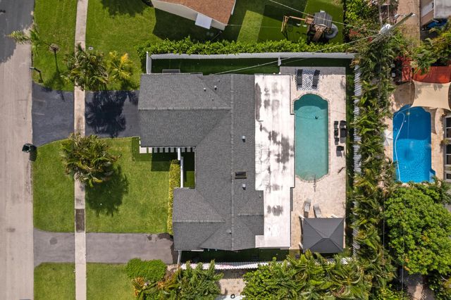 124 Oregon Lane, Boca Raton, FL 33487