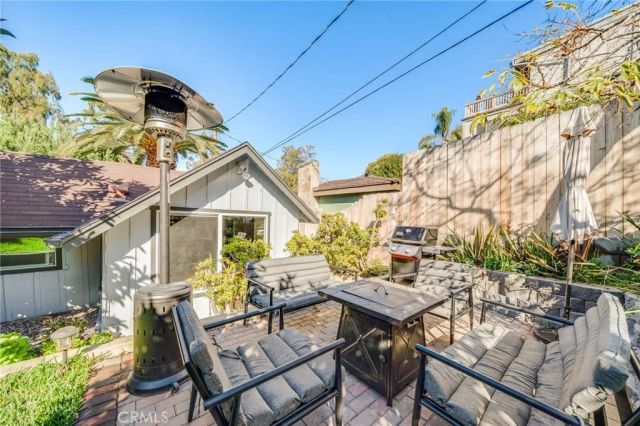 478 Saint Anns, Laguna Beach, CA 92651