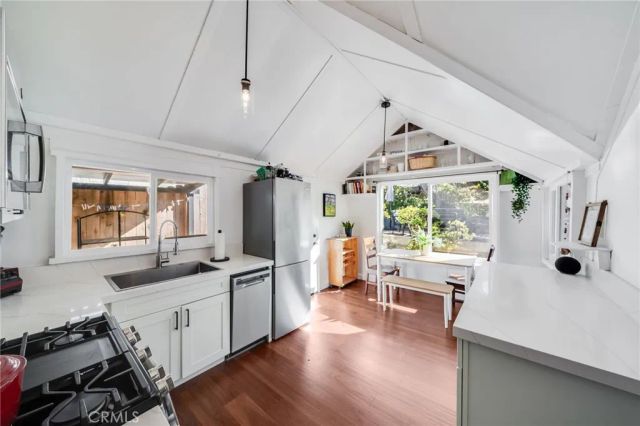 478 Saint Anns, Laguna Beach, CA 92651