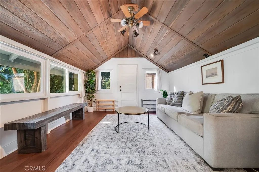 478 Saint Anns, Laguna Beach, CA 92651