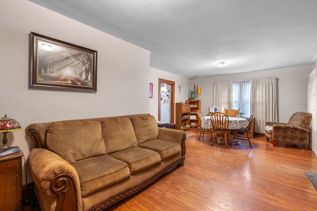 528 N Martinson, Wichita, KS 67203