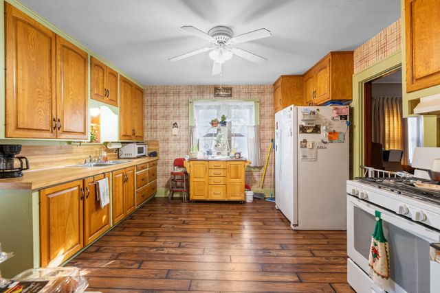 528 N Martinson, Wichita, KS 67203