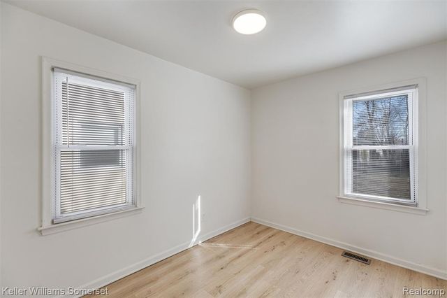 24840 Lauren Avenue, Warren, MI 48089