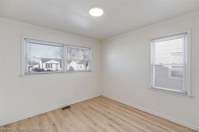 24840 Lauren Avenue, Warren, MI 48089