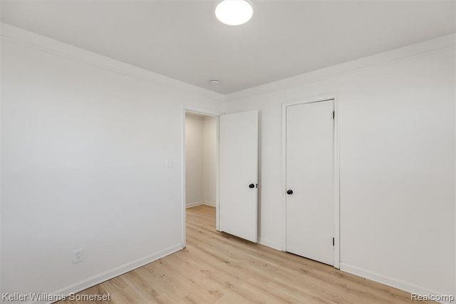 24840 Lauren Avenue, Warren, MI 48089