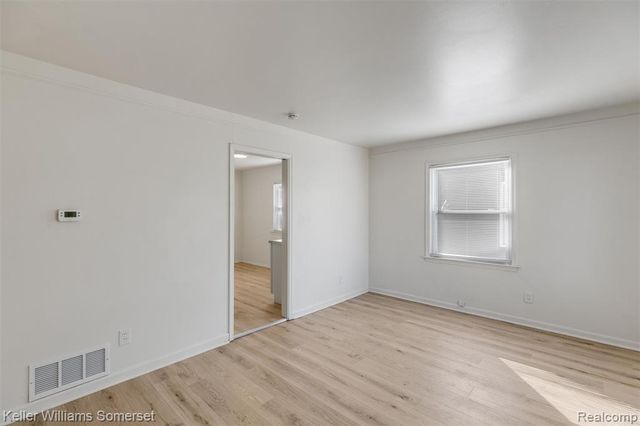 24840 Lauren Avenue, Warren, MI 48089