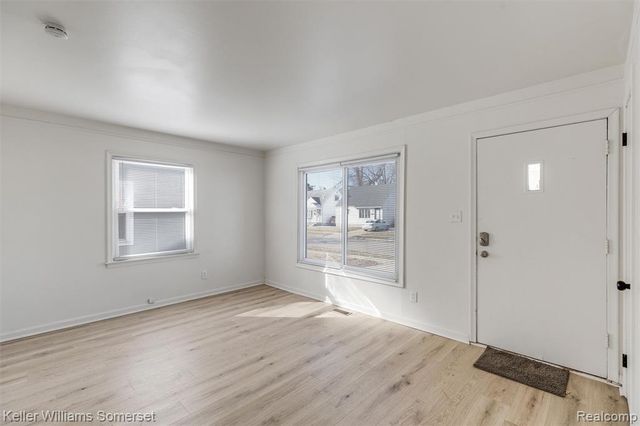 24840 Lauren Avenue, Warren, MI 48089