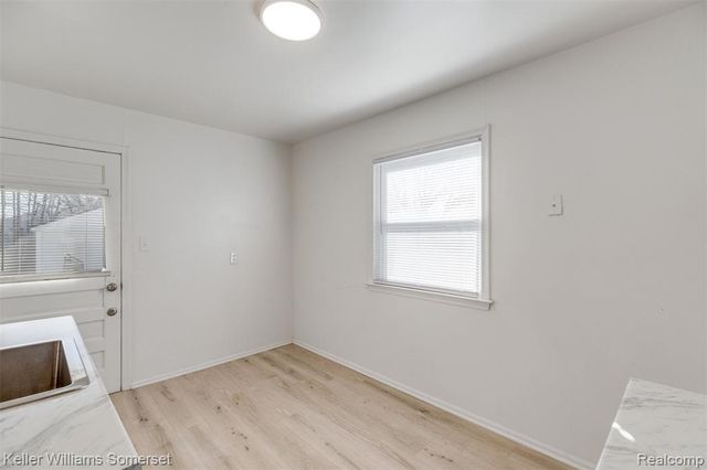 24840 Lauren Avenue, Warren, MI 48089