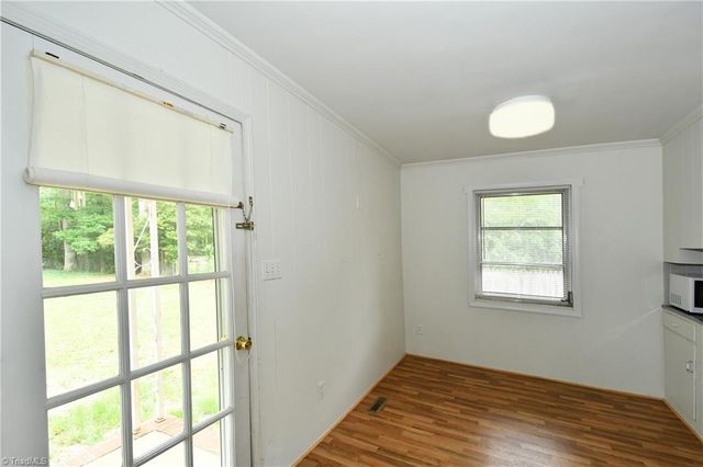6132 Arden Drive, Clemmons, NC 27012