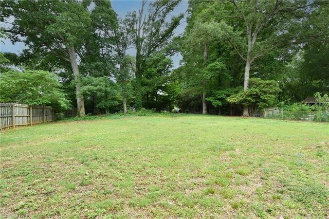 6132 Arden Drive, Clemmons, NC 27012