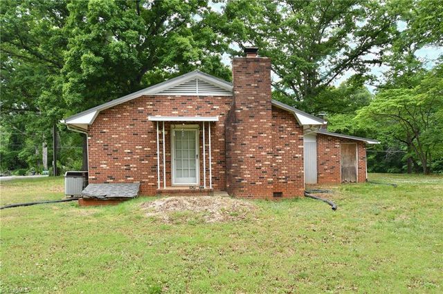 6132 Arden Drive, Clemmons, NC 27012