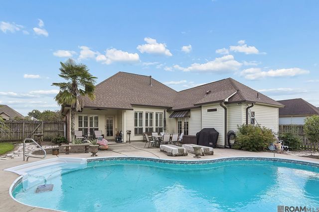 2061 Cypress Cove Ave, Zachary, LA 70791