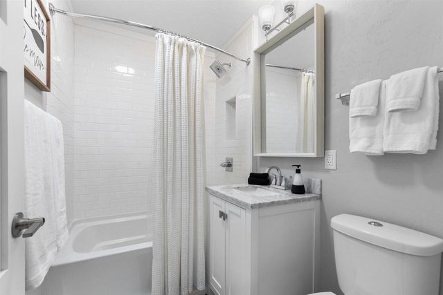 8052 KOLODZIK ROAD, Winneconne, WI 54986