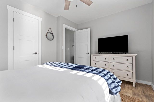 8052 KOLODZIK ROAD, Winneconne, WI 54986