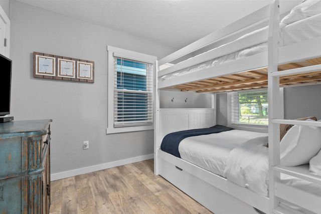 8052 KOLODZIK ROAD, Winneconne, WI 54986