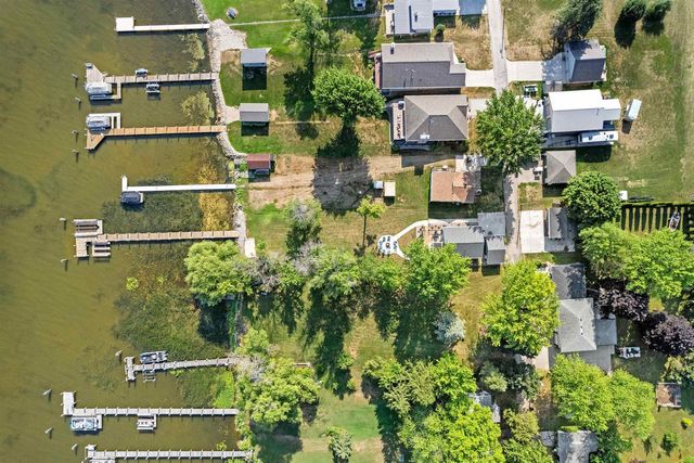 8052 KOLODZIK ROAD, Winneconne, WI 54986