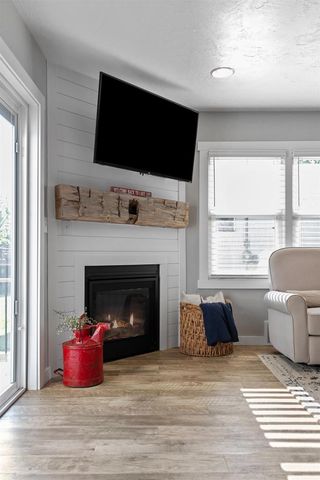 8052 KOLODZIK ROAD, Winneconne, WI 54986