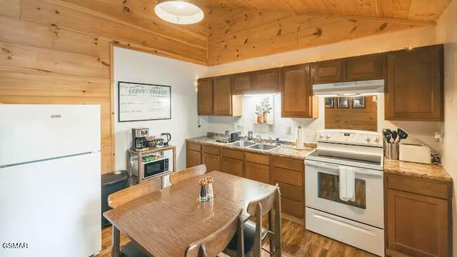 122 Quail Roost Drive, Cosby, TN 37722