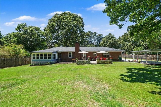 2122 Timber Lane, Snellville, GA 30078