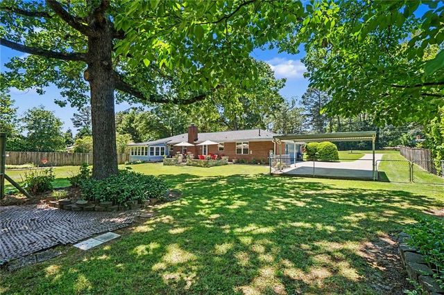 2122 Timber Lane, Snellville, GA 30078