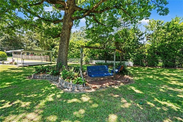 2122 Timber Lane, Snellville, GA 30078
