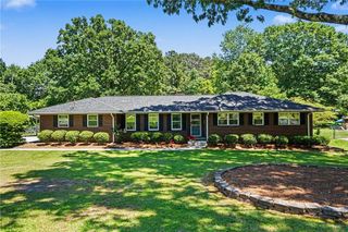 2122 Timber Lane, Snellville, GA 30078