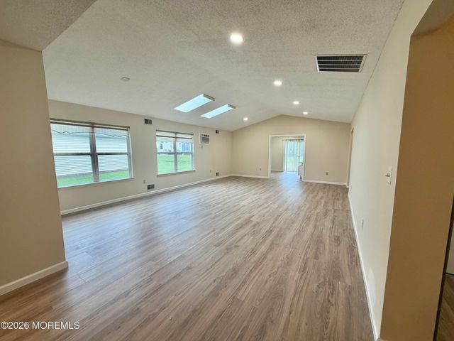 61 Peasley Drive, Marlboro, NJ 07746