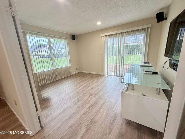 61 Peasley Drive, Marlboro, NJ 07746