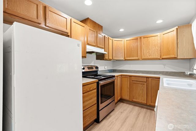 10410 206th Avenue E, Sumner, WA 98391
