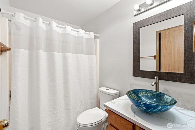 10410 206th Avenue E, Sumner, WA 98391