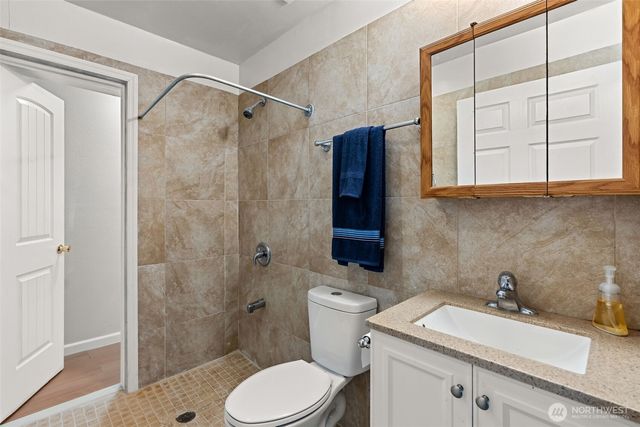 10410 206th Avenue E, Sumner, WA 98391