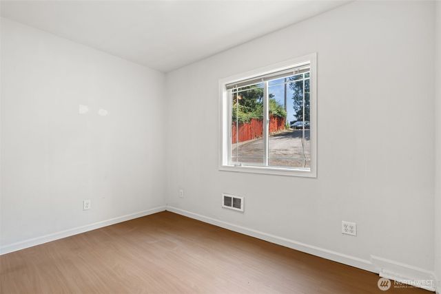 10410 206th Avenue E, Sumner, WA 98391