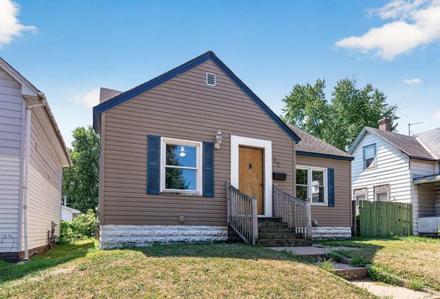 32 Maryland Avenue E, Saint Paul, MN 55117