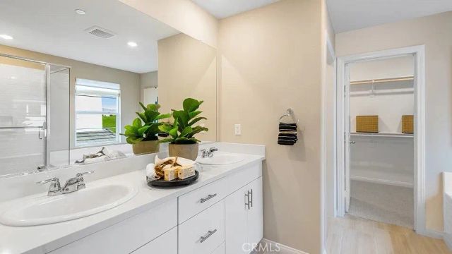 1743 Phantom Lane, Rialto, CA 92376